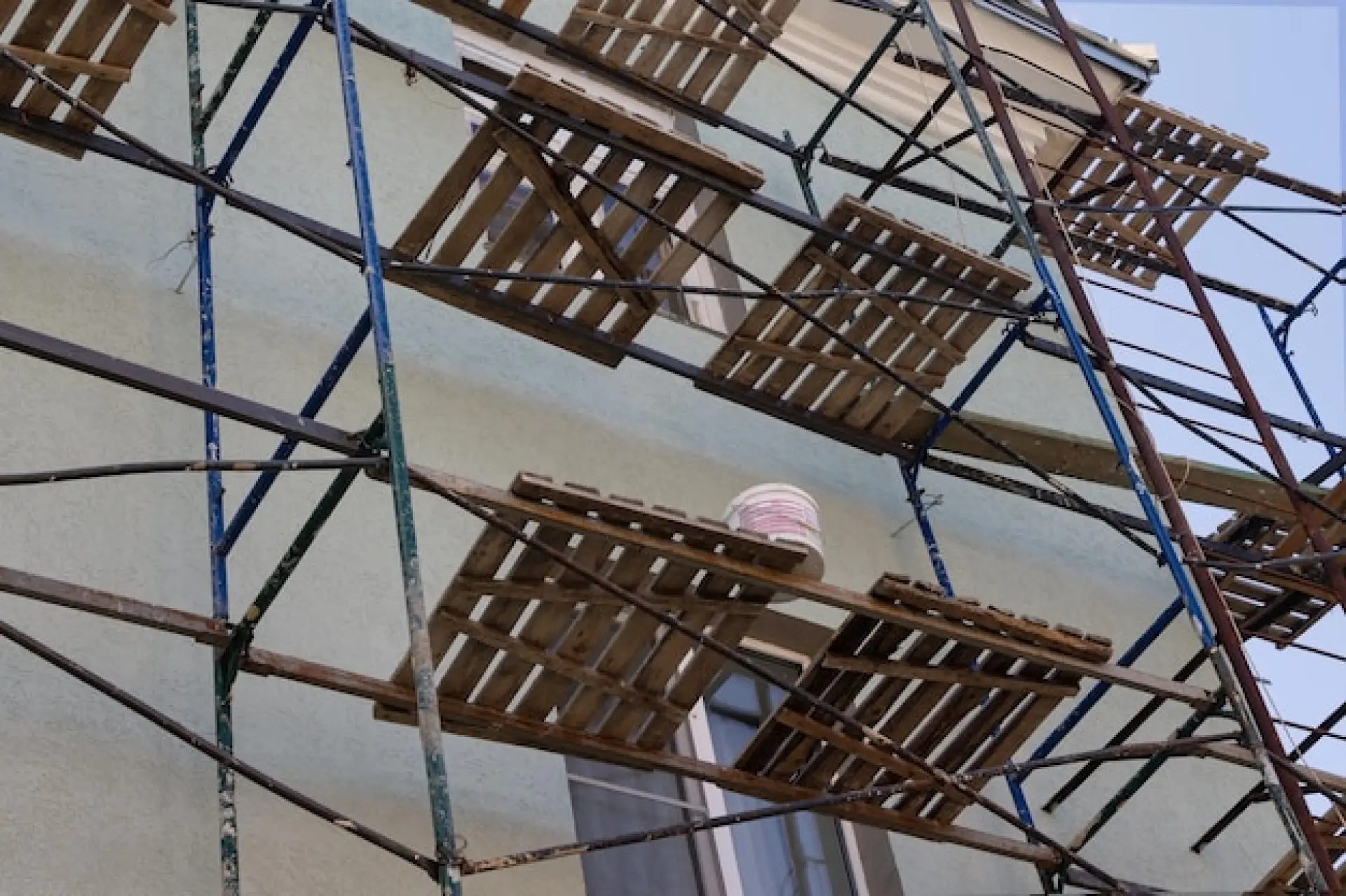 When Do You Need Domestic Scaffolding Hire?