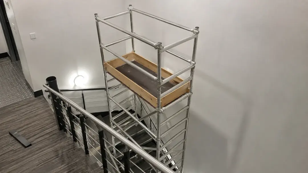 How Staircase Scaffolding Creates a Level Work Area