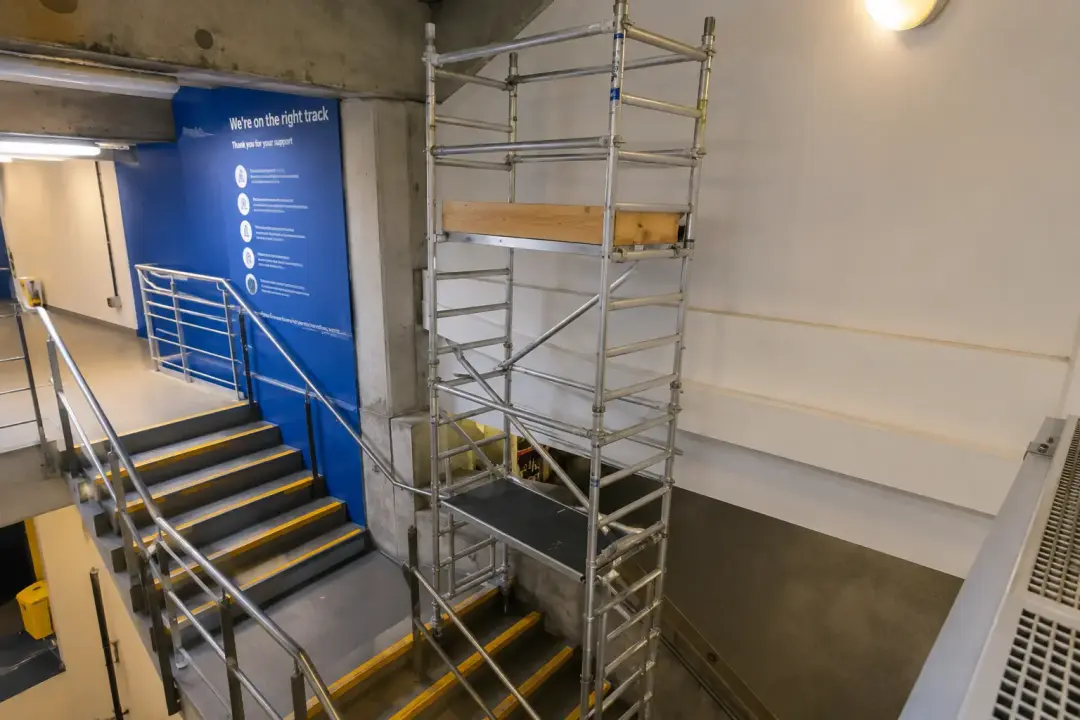 Improving Balance During Decorating Work